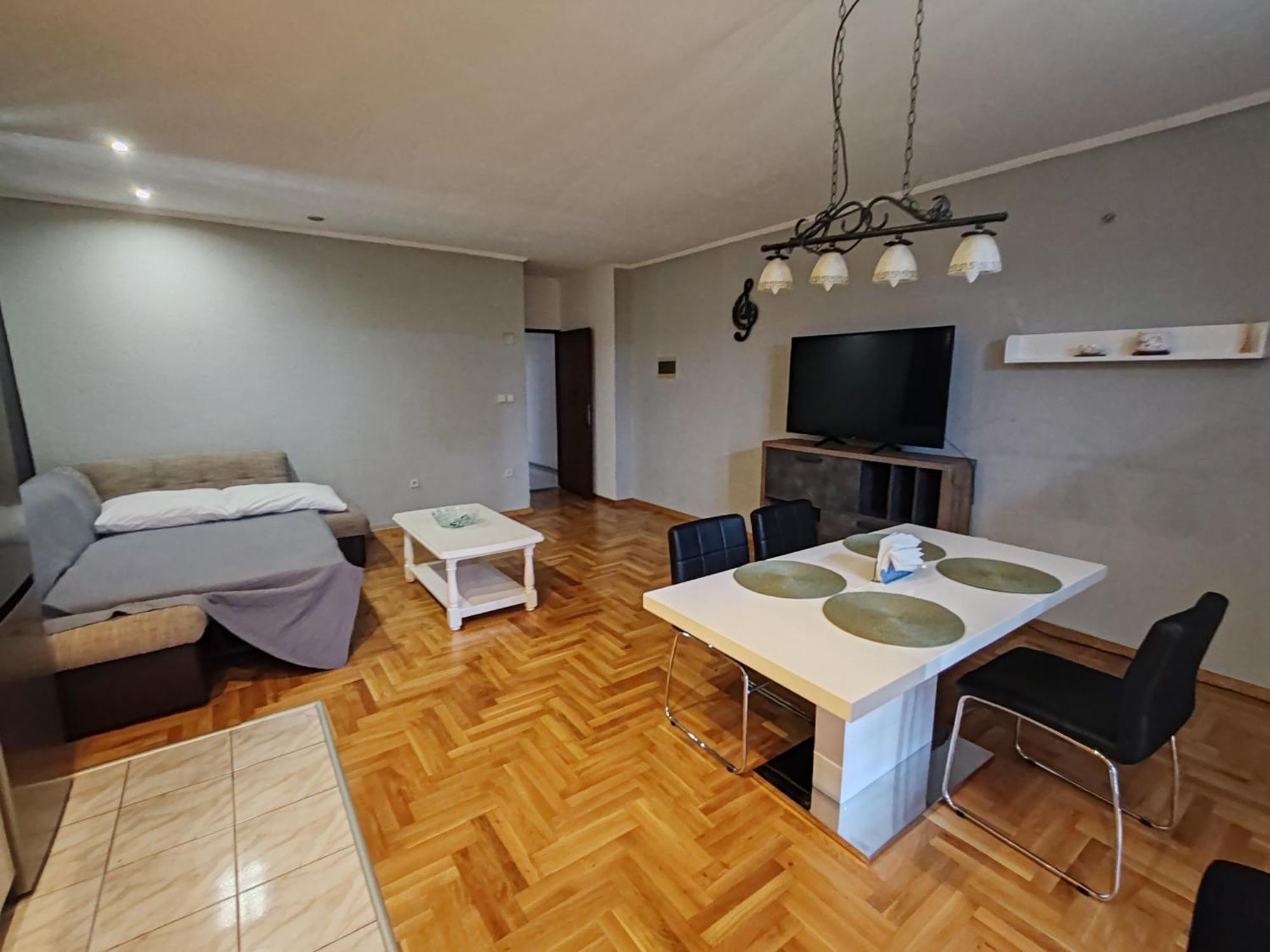 Apartments And Pansion M&R Turanj Dış mekan fotoğraf